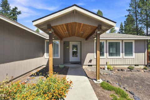 Tiny photo for 16108 Leona Lane, La Pine, OR 97739 (MLS # 220226369)