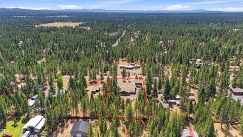 Tiny photo for 16108 Leona Lane, La Pine, OR 97739 (MLS # 220226369)