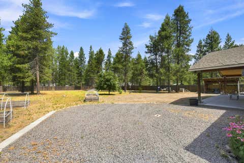 Tiny photo for 16108 Leona Lane, La Pine, OR 97739 (MLS # 220226369)
