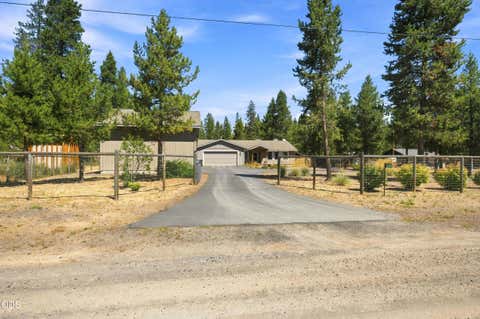 Tiny photo for 16108 Leona Lane, La Pine, OR 97739 (MLS # 220226369)