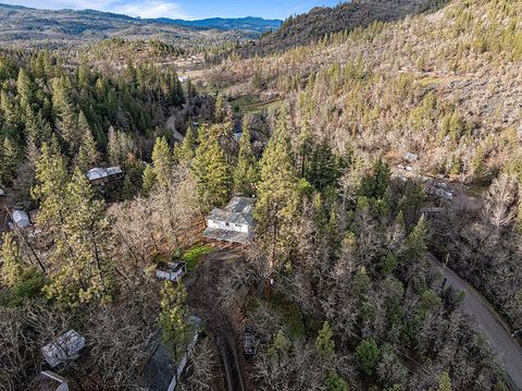 Tiny photo for 2900 Indian Creek Road, Shady Cove, OR 97539 (MLS # 220213403)