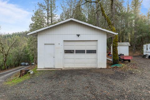 Tiny photo for 2900 Indian Creek Road, Shady Cove, OR 97539 (MLS # 220213403)