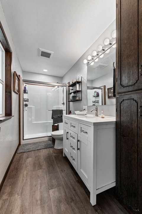 Tiny photo for 2900 Indian Creek Road, Shady Cove, OR 97539 (MLS # 220213403)