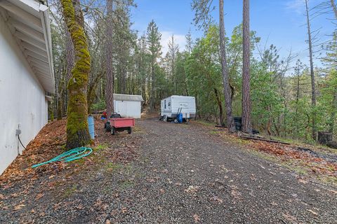 Tiny photo for 2900 Indian Creek Road, Shady Cove, OR 97539 (MLS # 220213403)