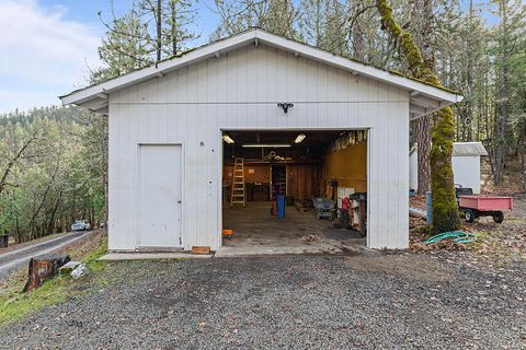 Tiny photo for 2900 Indian Creek Road, Shady Cove, OR 97539 (MLS # 220213403)