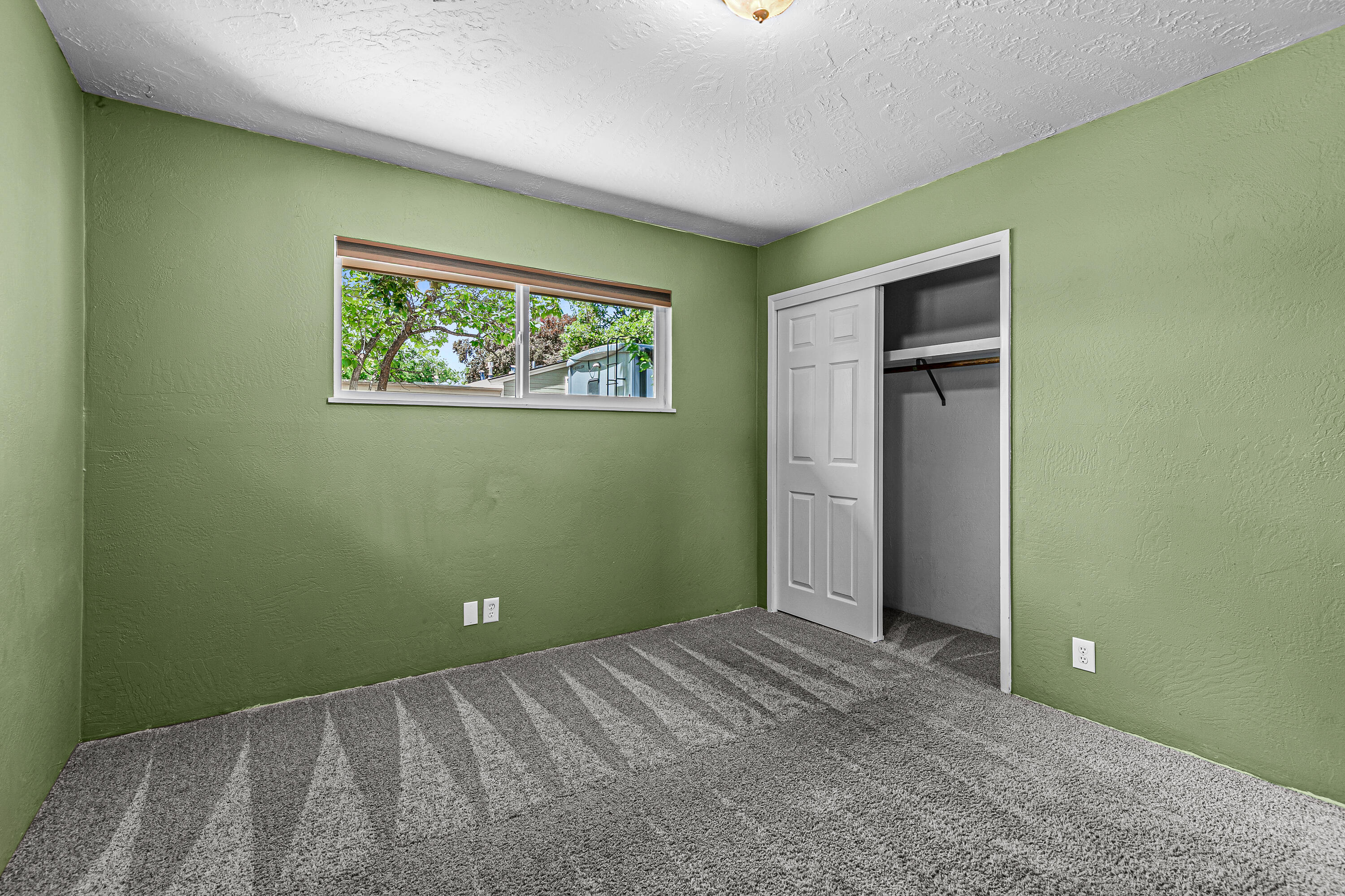 Country Club Manor - Residential