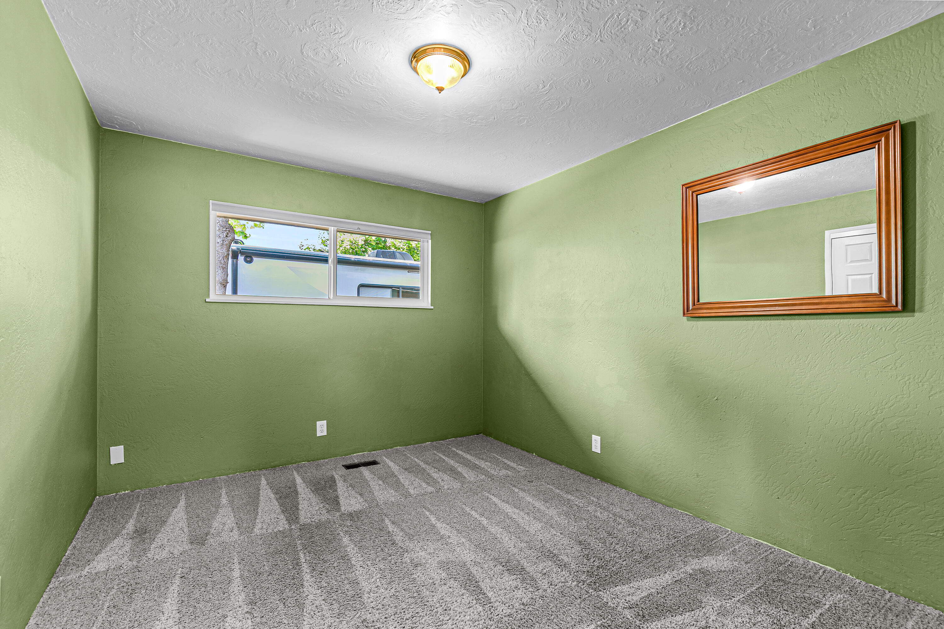 Country Club Manor - Residential