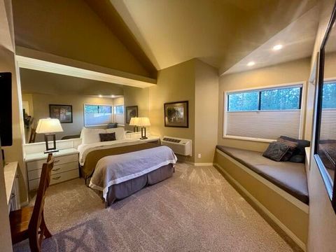 Tiny photo for 19717 SW Mount Bachelor Drive #UNIT 420 AB, Bend, OR 97702 (MLS # 220214990)