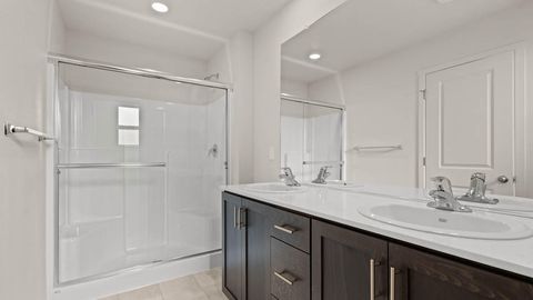 Tiny photo for 2629 Meadows Lane, Medford, OR 97501 (MLS # 220219814)