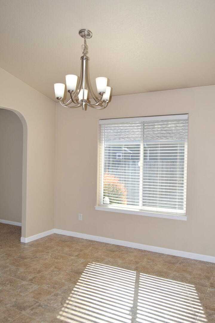 1514 SW Kokanee Lane