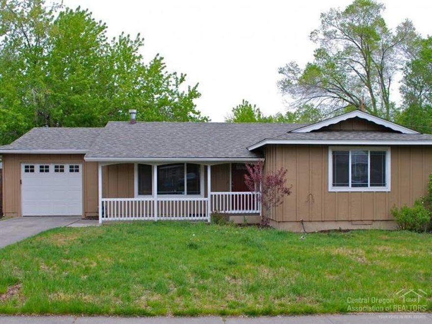 Don't hesitate with this single level home in desirable Midtown Bend. Located in a quiet neighborhood within walking distance of Hollinshead park and biking distance to downtown Bend. This adorable home has been updated with a new roof, windows, new interior paint, carpet and offers all kitchen appliances, a gas fireplace and storage shed. Property offers plenty of RV parking and space for expansion.