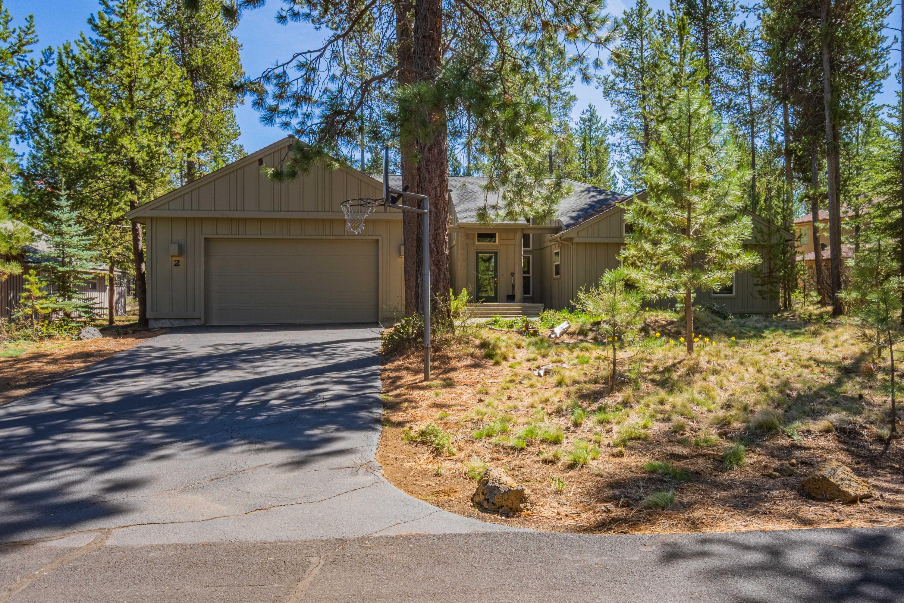 57742 Wallowa Lane