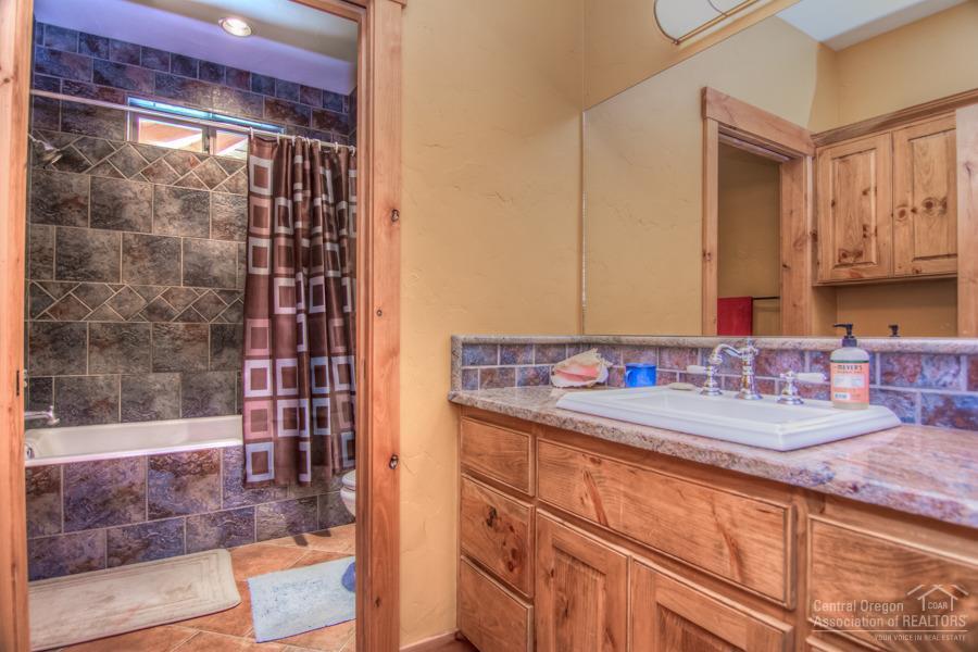 West Powell Butte Es - Residential