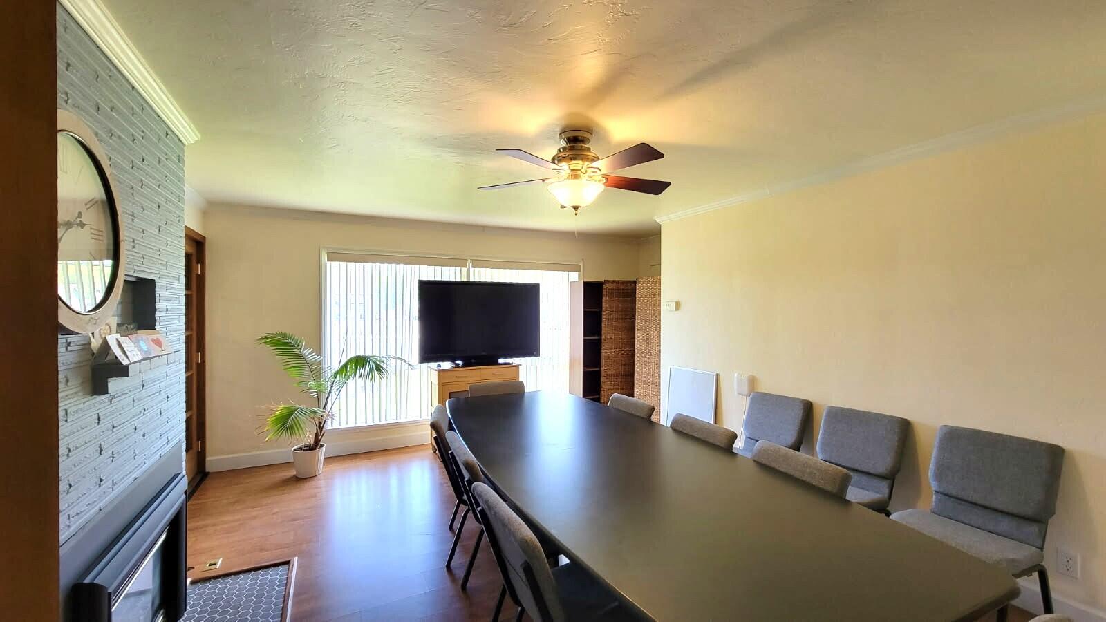 Oregon + Western - Commercial Sale