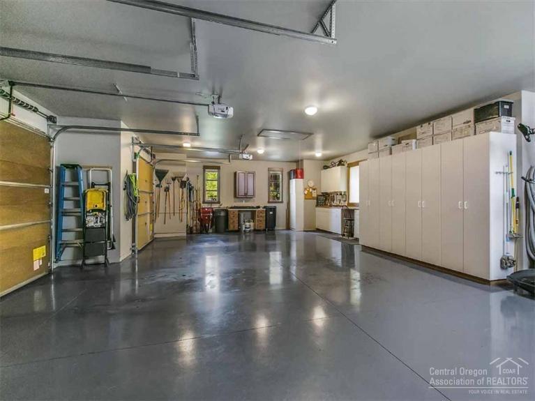 Broken Top - Residential