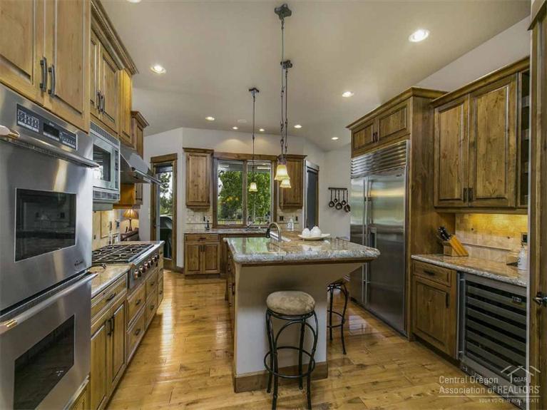 Broken Top - Residential