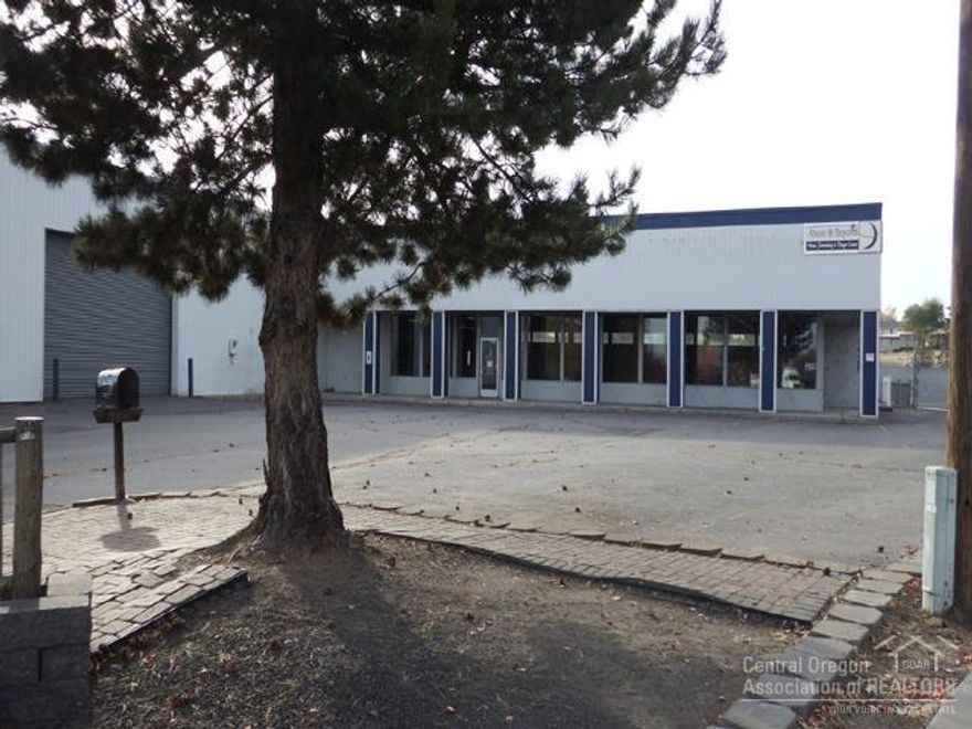 This is a one of a kind building in Madras, Oregon. Located on the Southern end of the City where newer construction is adding growth in this community. Situated on 3.3 acres and over 14,000 square feet under roof. Building is mostly all open floor inside so you can make it fit your needs. Parking area all paved. Looking for a small mall with lots of room, here is your opportunity.