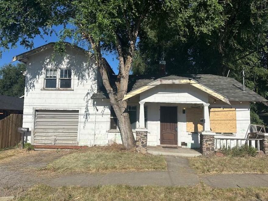 INVESTOR ALERT! This fixer-upper duplex is priced to sell! If you're willing to roll up your sleeves with this cosmetic fixer, you'll enjoy a cash-flowing duplex for years to come. It's no secret that Klamath Falls has a strong rental market. In addition, this property has value add opportunity with some major upside in equity. The Mitchell St duplex has a detached garage/shop and cute courtyard in the back with alley access. The roof is approximately 3 years old. The assessors square footage does not include 288 sf from the upper unit (624 1/2) - buyer to determine official square footage. Separate gas and electric meters for each unit; water is shared. There's a large unfinished basement as well - housing the water heater and furnace - great for extra dry storage. Both units are vacant. Rehab can begin on the day of closing! Owner is willing to carry.