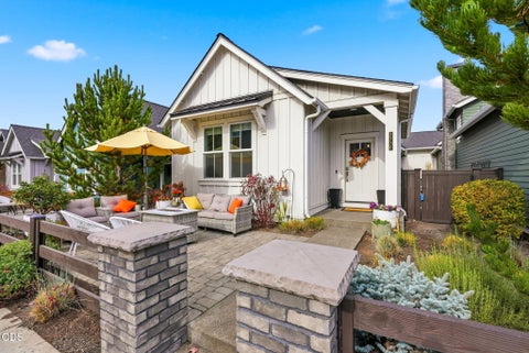 Photo of 2736 NW Ordway Avenue, Bend, OR 97703 (MLS # 220230642)