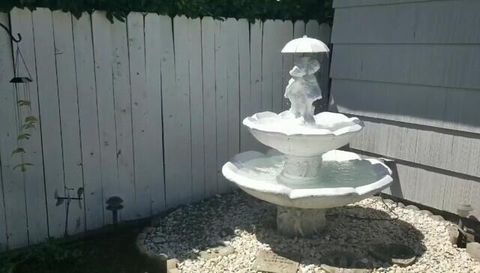 Tiny photo for 6 S Groveland Avenue, Medford, OR 97504 (MLS # 220212325)