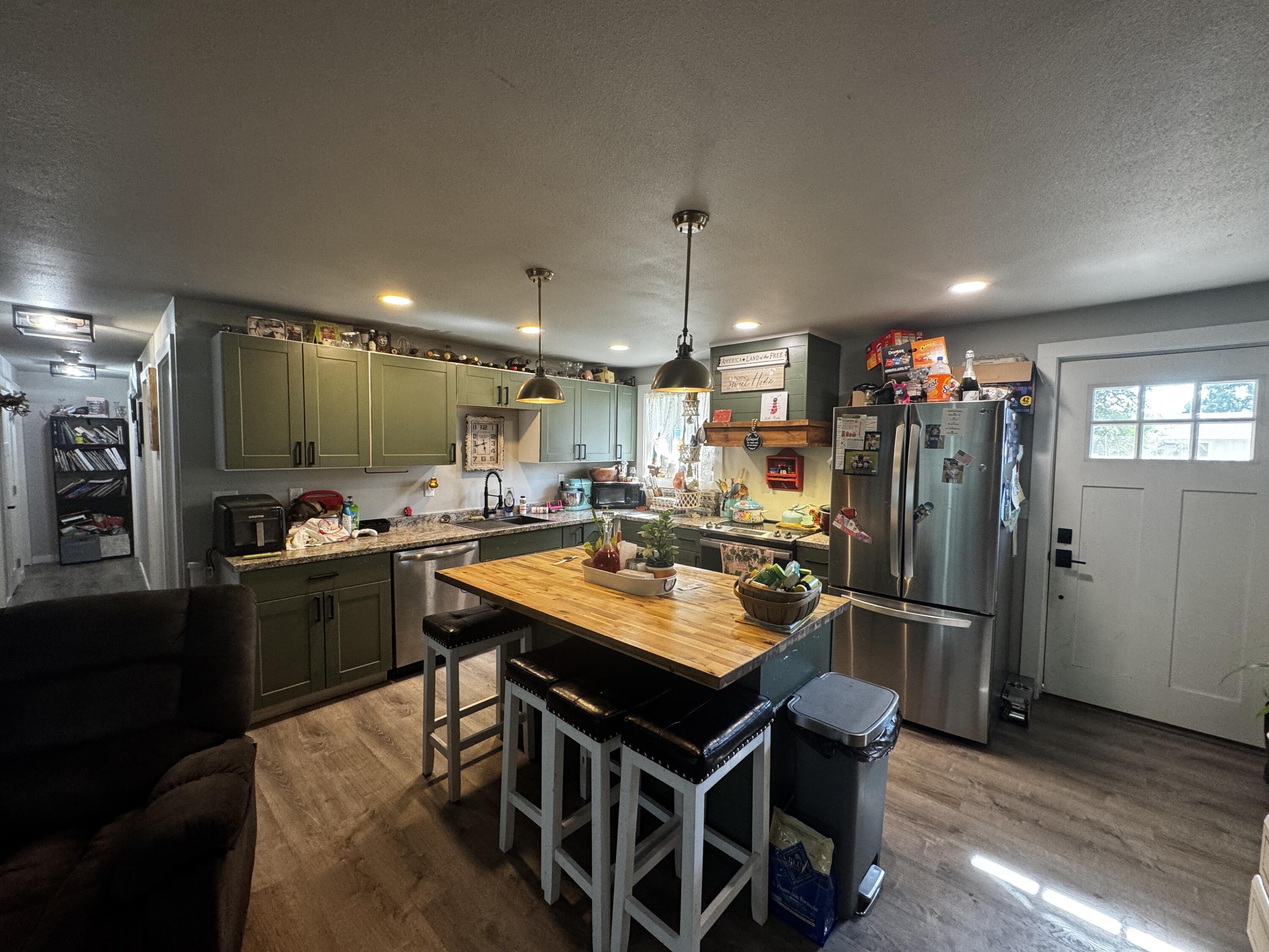 Meadowglen - Residential