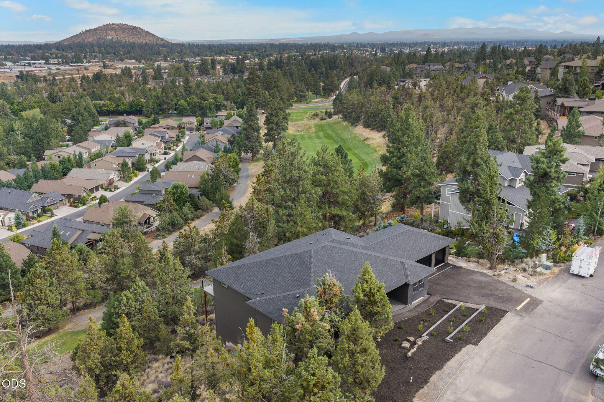3335 NW Fairway Heights Drive
