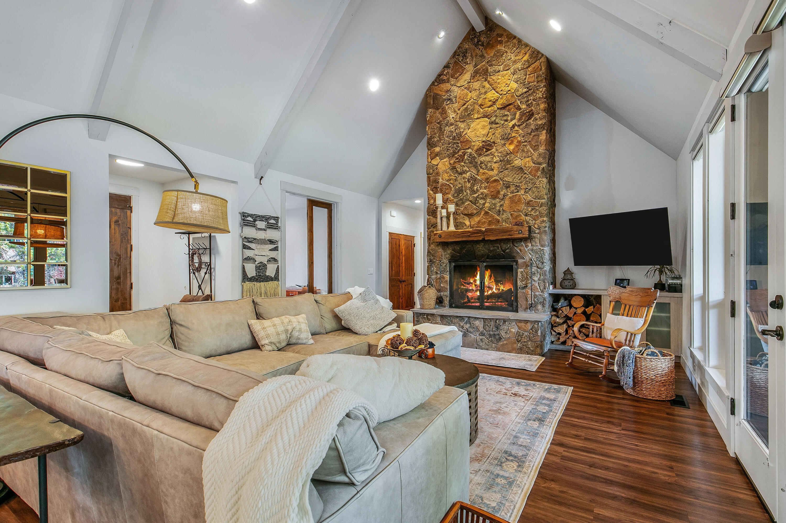 Fall River Estate - Residential