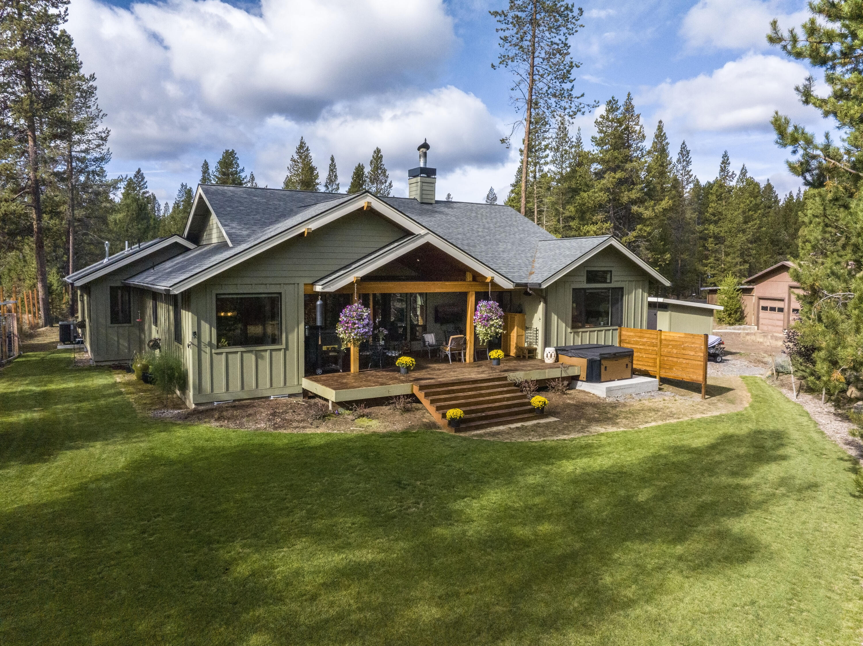 Fall River Estate - Residential