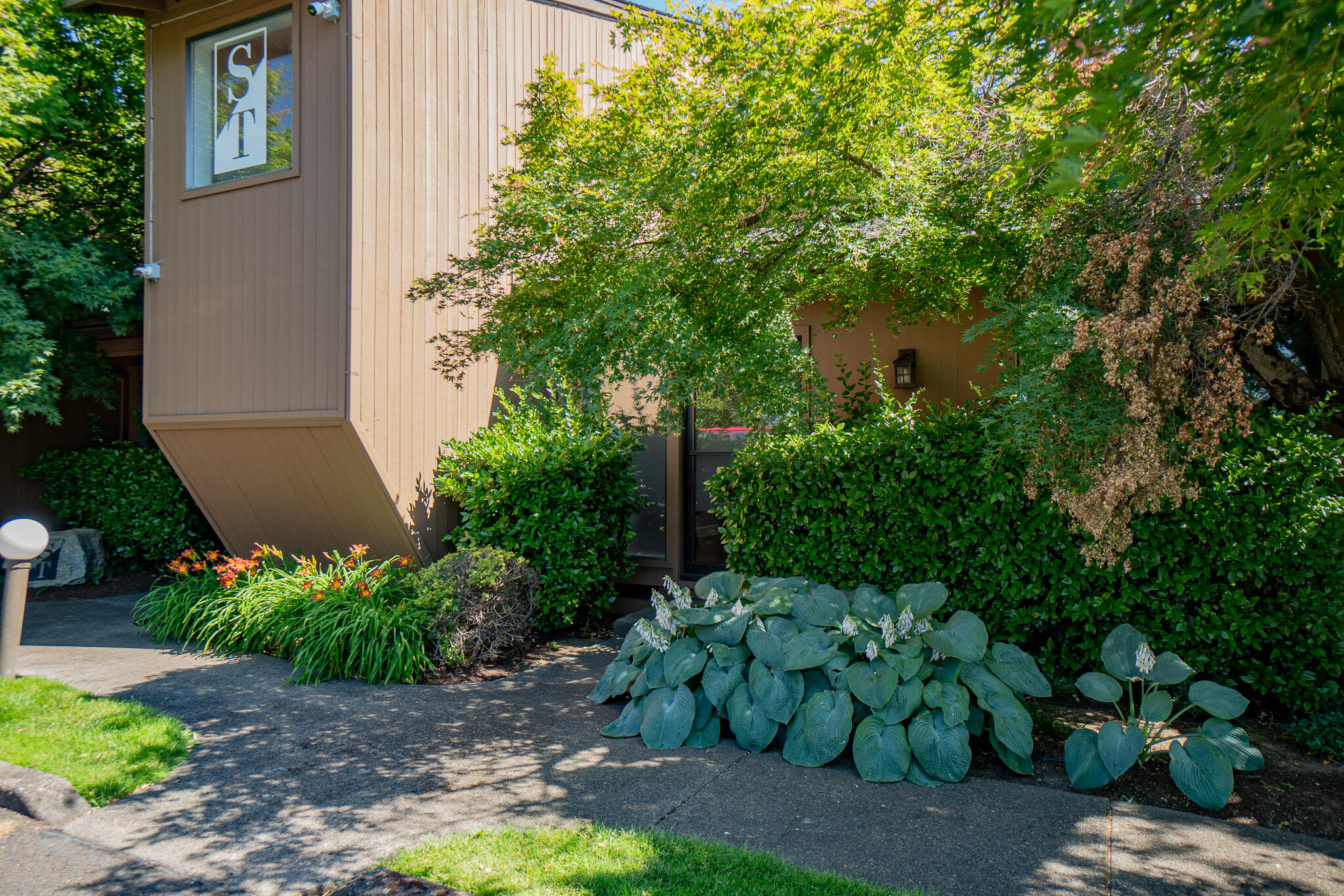 Pennington Square - Commercial Sale