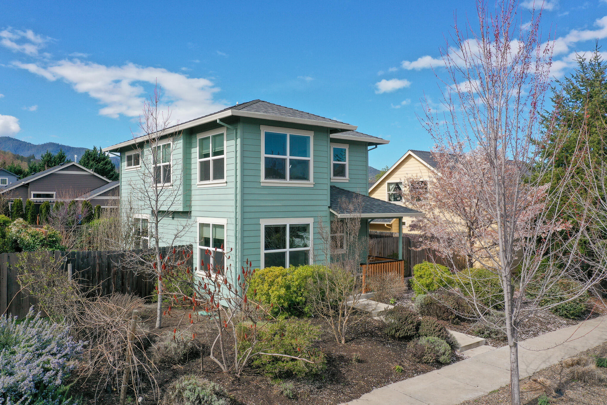 Kamerin Springs - Residential