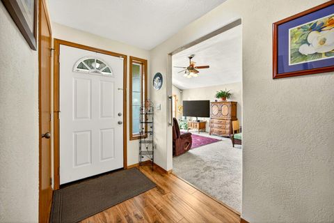 Tiny photo for 3030 Adams Circle, Medford, OR 97504 (MLS # 220214322)