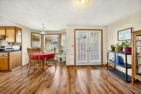 Tiny photo for 3030 Adams Circle, Medford, OR 97504 (MLS # 220214322)