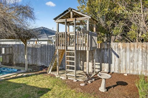 Tiny photo for 3030 Adams Circle, Medford, OR 97504 (MLS # 220214322)