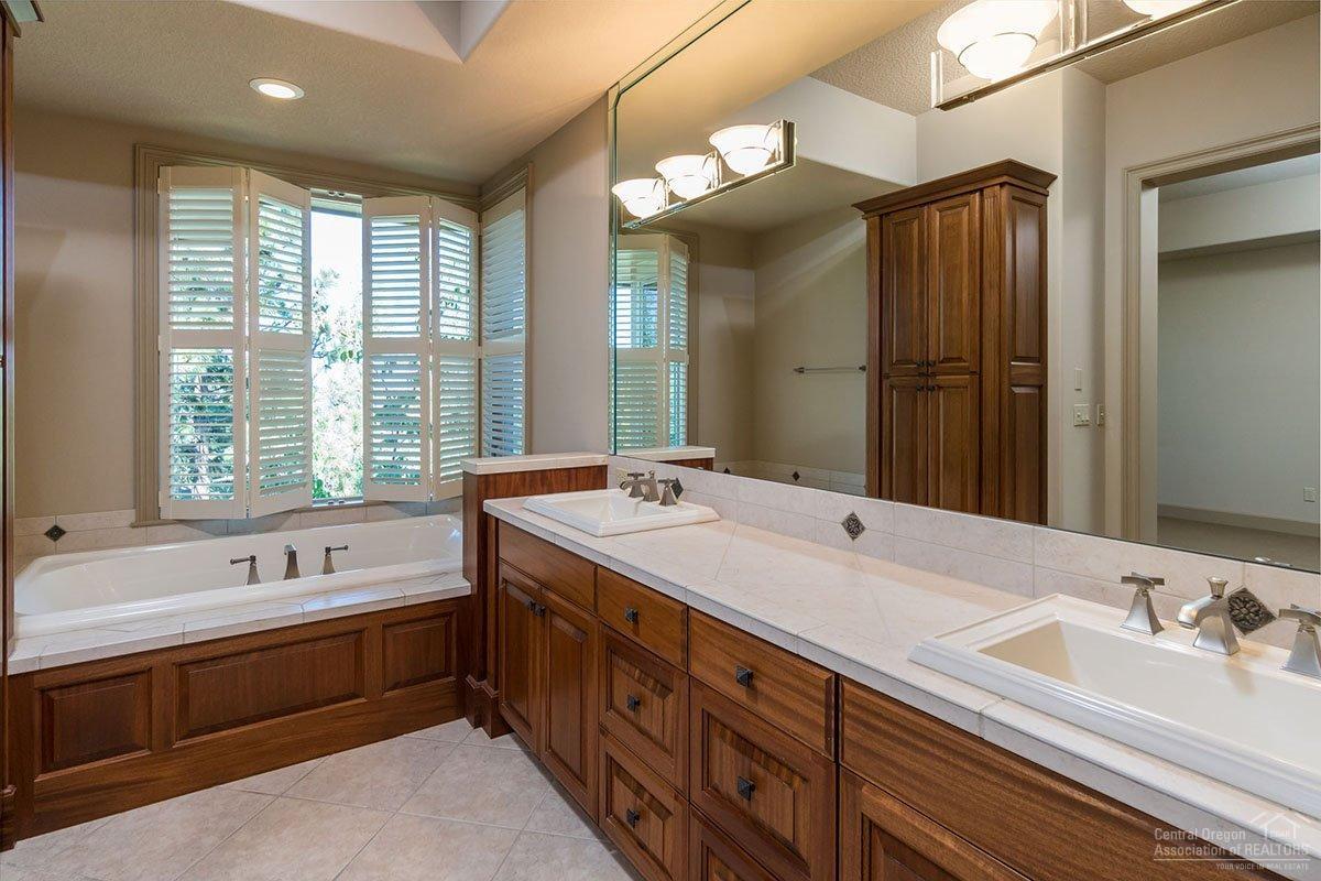 Awbrey Butte - Residential