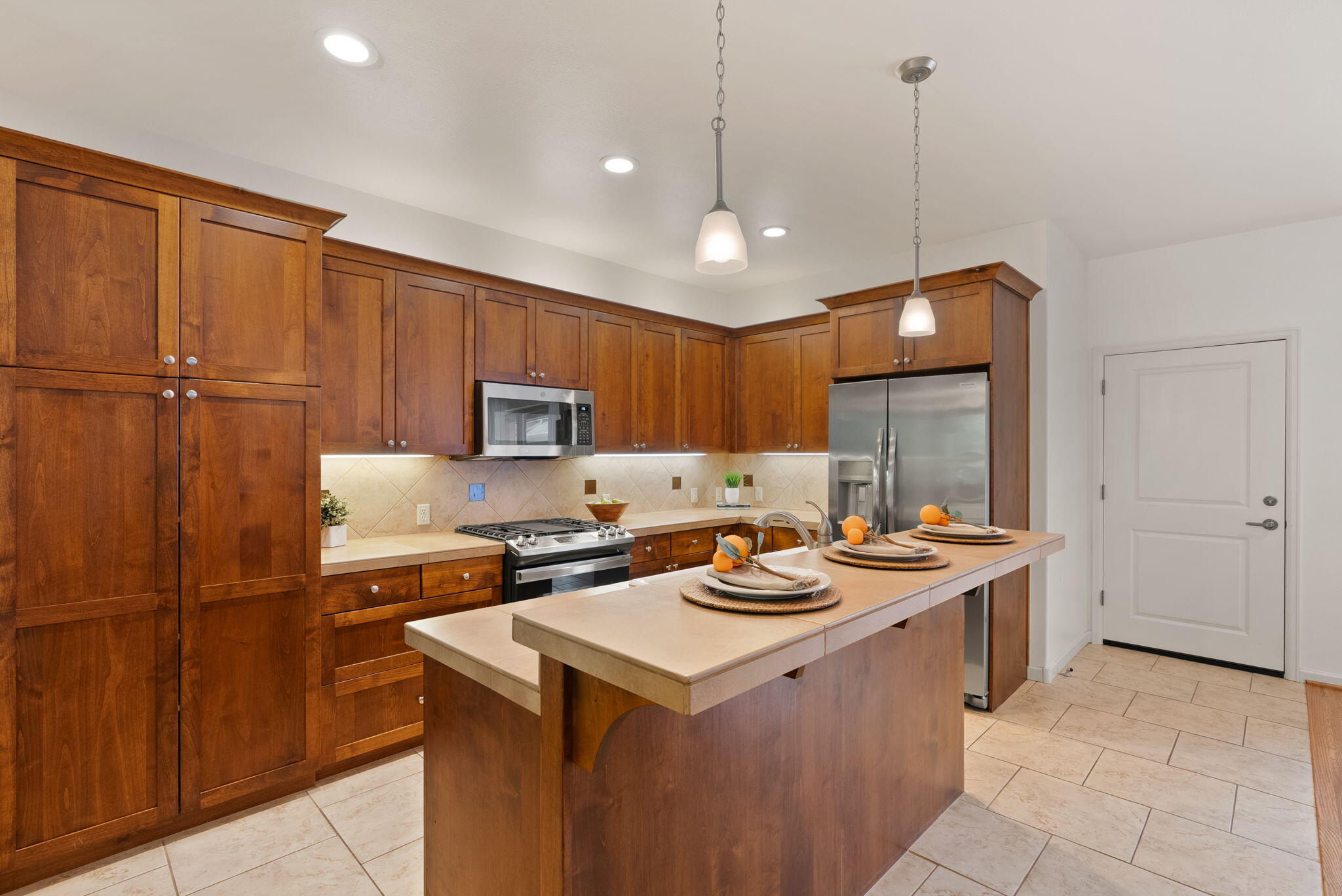 2511 NW Crossing Drive