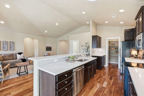 Tiny photo for 1255 W McKinney Butte Road #E, Sisters, OR 97759 (MLS # 220216854)