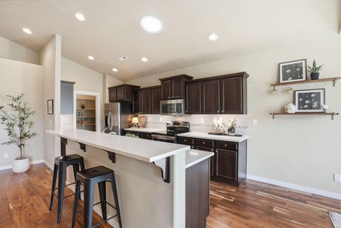 Tiny photo for 1255 W McKinney Butte Road #E, Sisters, OR 97759 (MLS # 220216854)