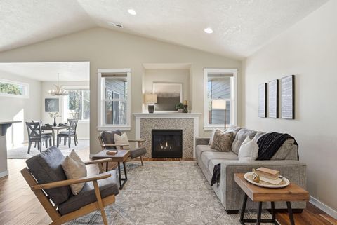 Tiny photo for 1255 W McKinney Butte Road #E, Sisters, OR 97759 (MLS # 220216854)