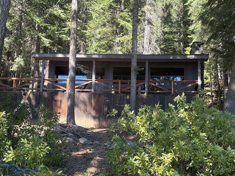 Photo of 24176 Crescent Lake Road, Crescent Lake, OR 97733 (MLS # 220219299)