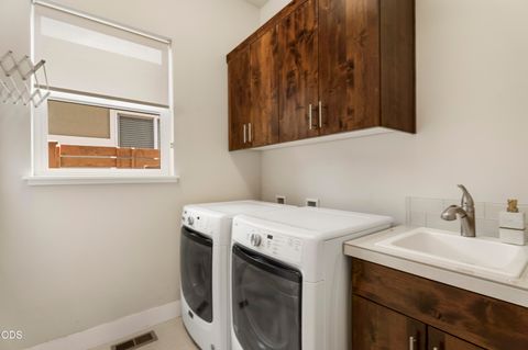 Tiny photo for 63378 NW Clearstone Drive, Bend, OR 97703 (MLS # 220222748)