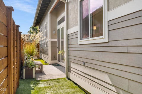 Tiny photo for 63378 NW Clearstone Drive, Bend, OR 97703 (MLS # 220222748)