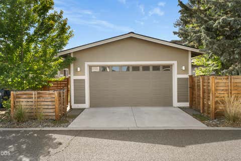 Tiny photo for 63378 NW Clearstone Drive, Bend, OR 97703 (MLS # 220222748)