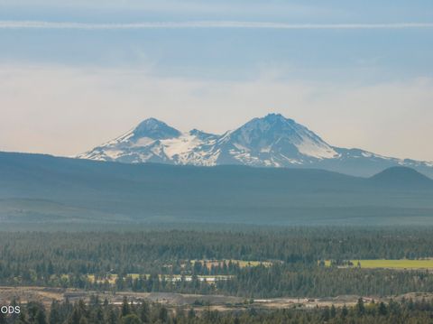 Tiny photo for 63378 NW Clearstone Drive, Bend, OR 97703 (MLS # 220222748)