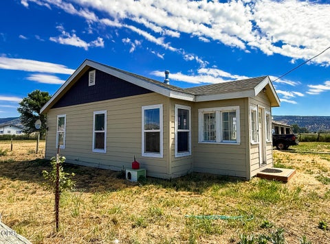 Tiny photo for 33839 Highway 50, Malin, OR 97632 (MLS # 220225794)