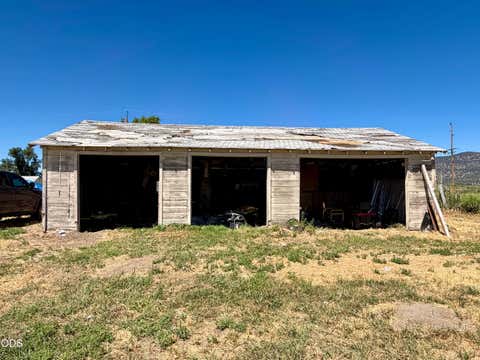 Tiny photo for 33839 Highway 50, Malin, OR 97632 (MLS # 220225794)