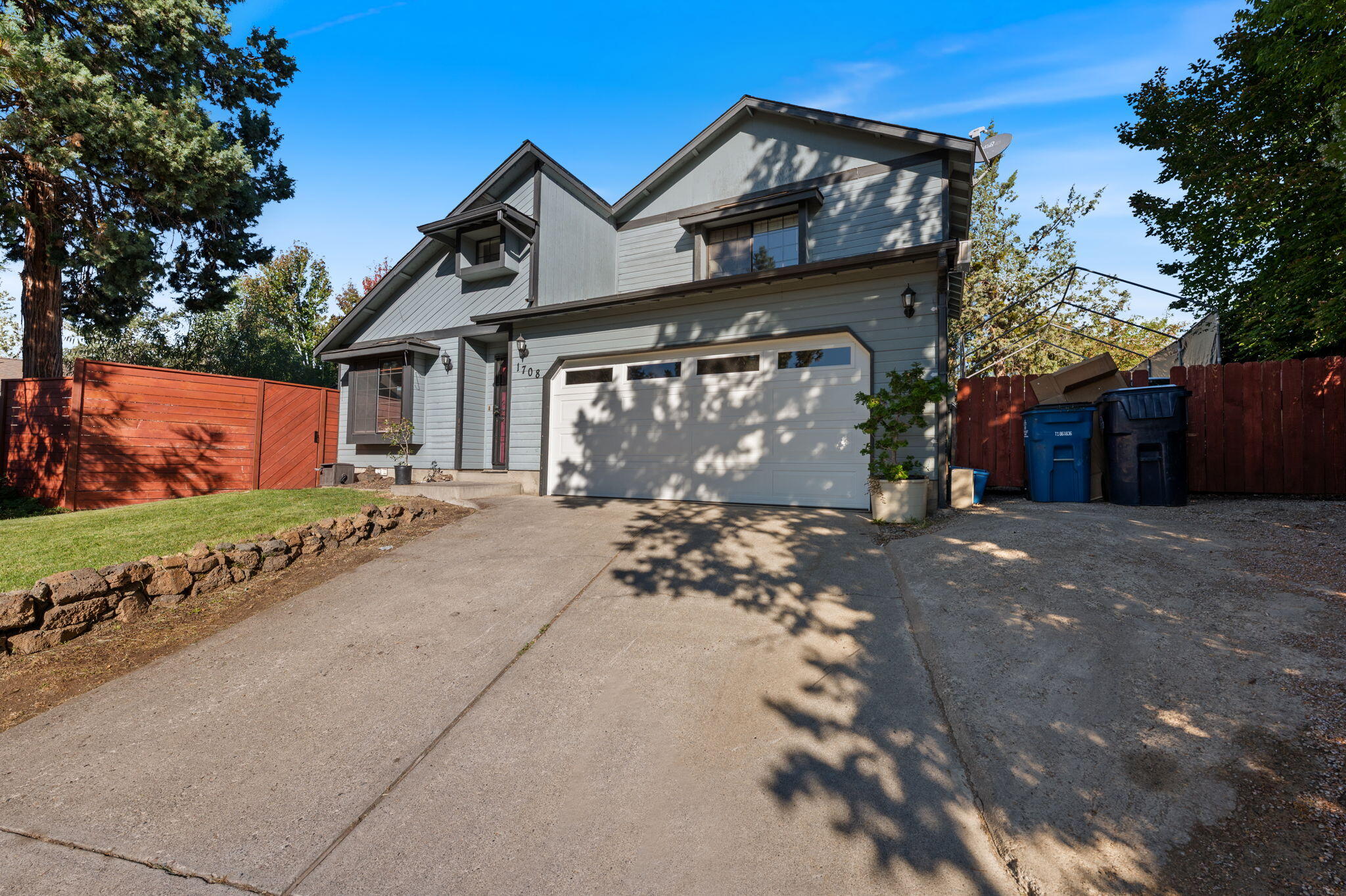 1708 NE Hollow Tree Lane