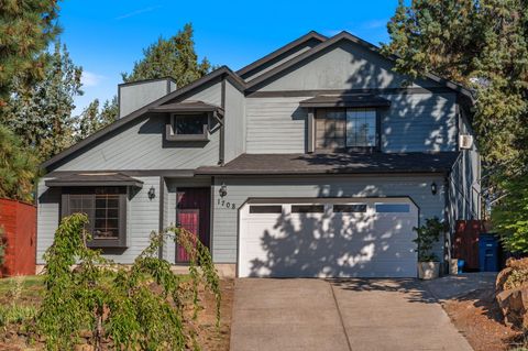 1708 NE Hollow Tree Lane Bend OR 97701