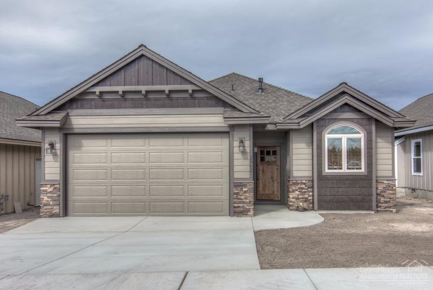 Come experience the Hamilton floor plan, presented by award winning Franklin Brothers builders. Charming, hard to find single level in the quiet Gannon Point subdivision. Home features great room floor plan, with vaulted ceilings, laminate wood floors in living areas, cozy fireplace & large kitchen for entertaining. Spacious vaulted master with walk in closet allow this plan to live large. Begin building your traditions in this new home. Photos are of same plan, different home.