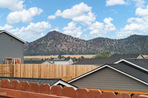 Tiny photo for 1222 NE Cobbleridge Court, Prineville, OR 97754 (MLS # 220227267)