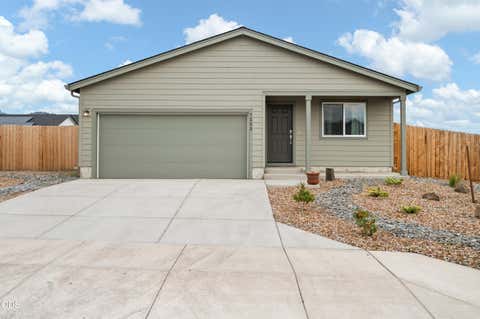 Photo of 1222 NE Cobbleridge Court, Prineville, OR 97754 (MLS # 220227267)